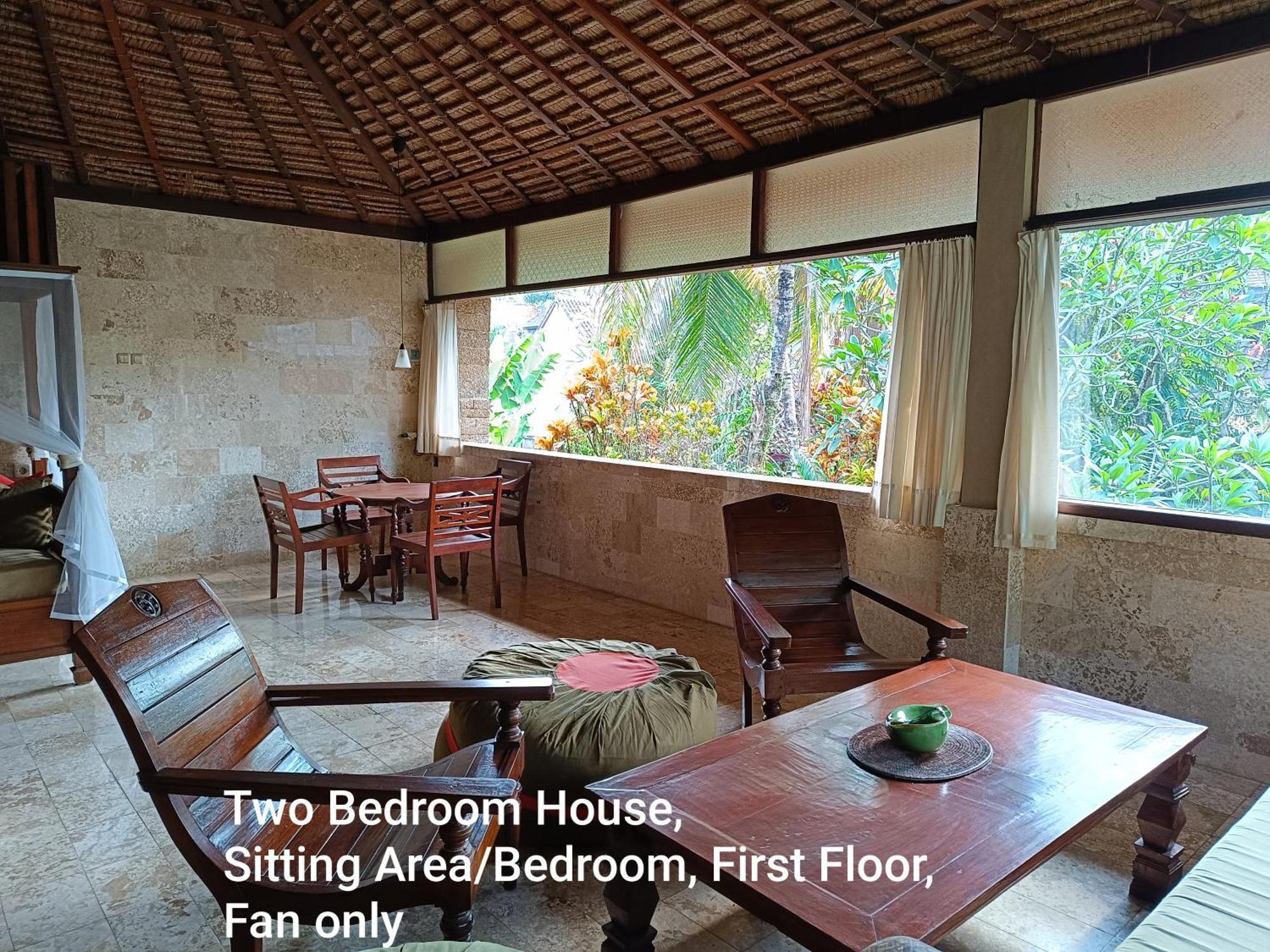 Guci Guesthouses Ubud  Exterior photo