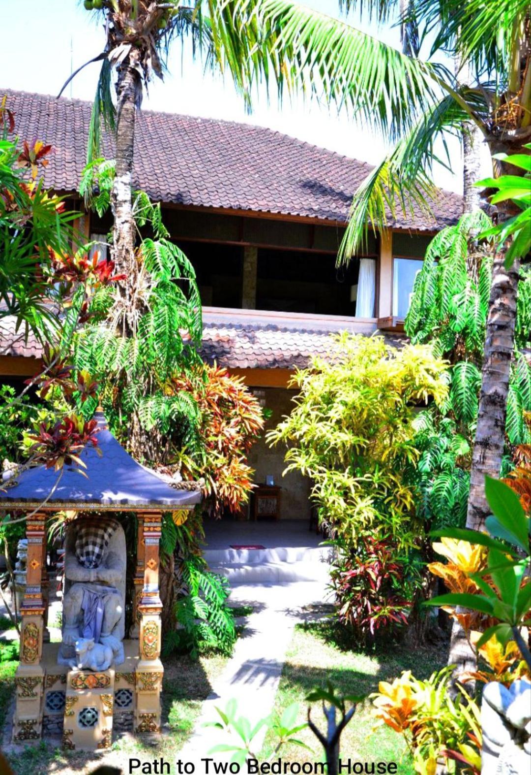 Guci Guesthouses Ubud  Exterior photo